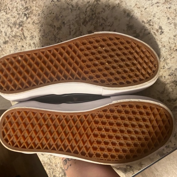 Shoes - Picture 2 of 4